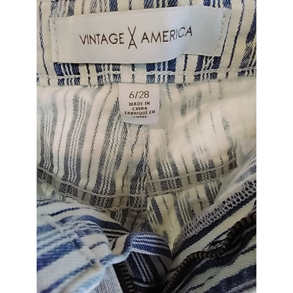Vintage America Weekend Crop Jeans Size 6 NWT Distressed Stripe Wash Denim - Picture 6 of 13